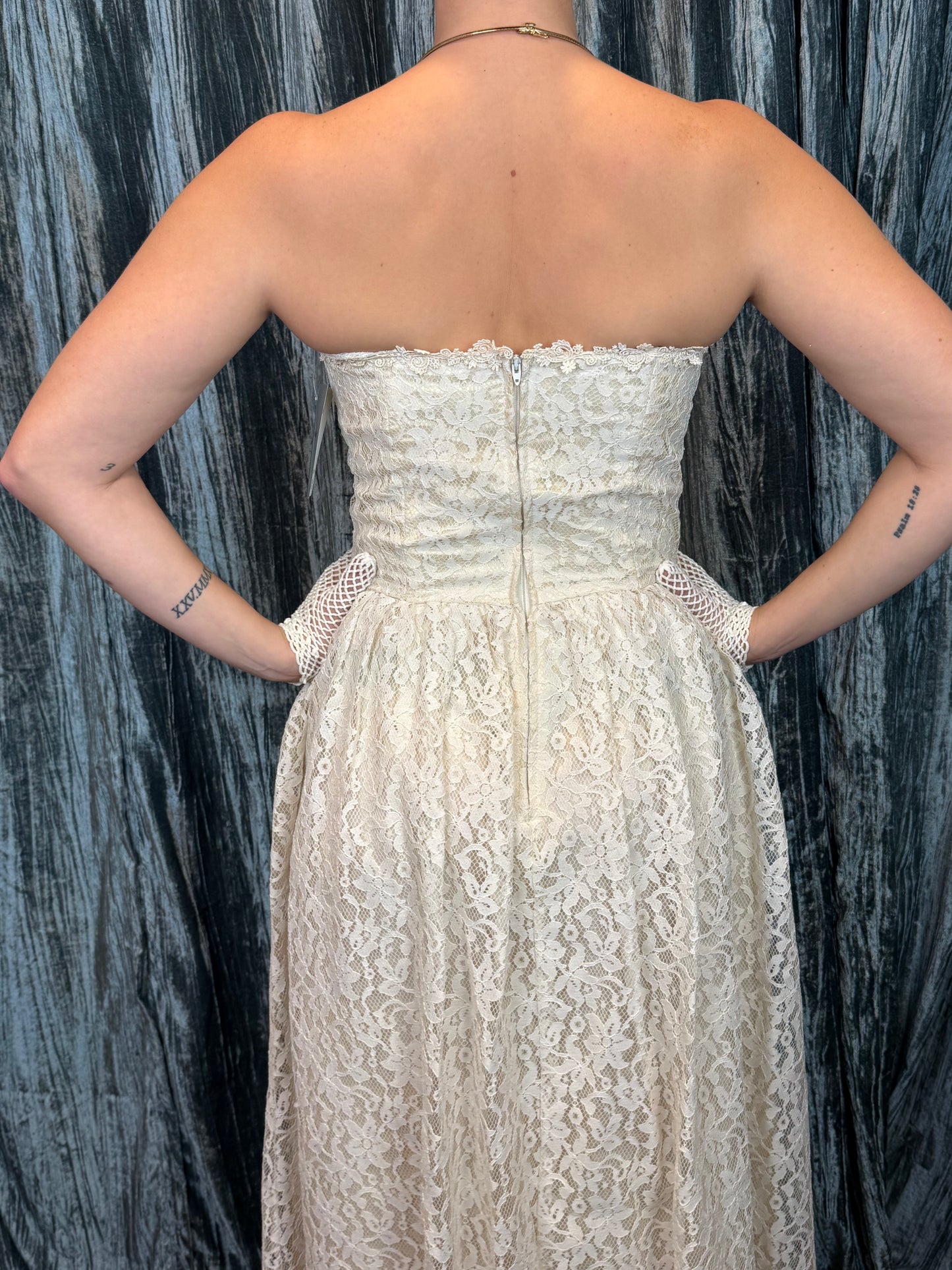 Sweetheart Lace Dress