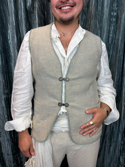 Quebec Royalty Vest