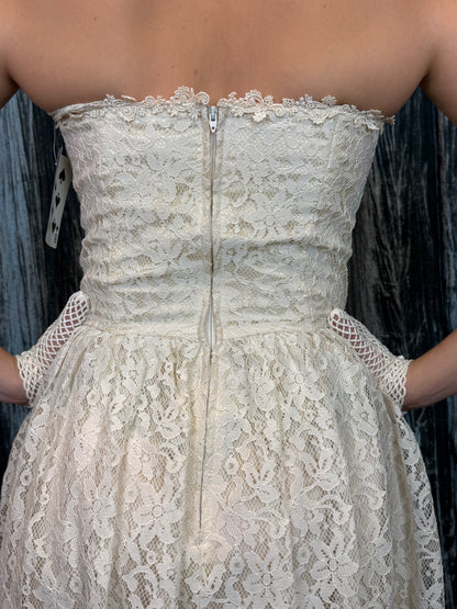 Sweetheart Lace Dress