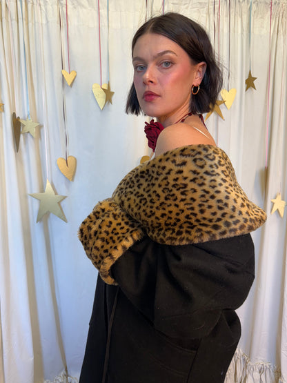Vintage 1980's/90's Dramatic Entrance Coat