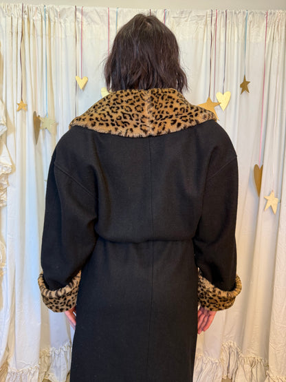 Vintage 1980's/90's Dramatic Entrance Coat
