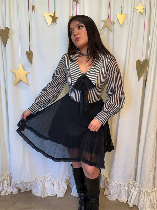 Vintage 1960's Noir Ingénue Dress